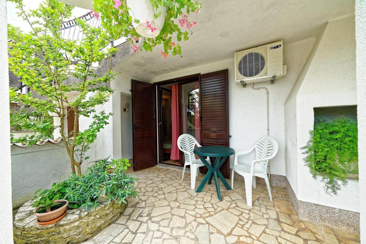 Guest House Jolanda 메덜린 외부 사진