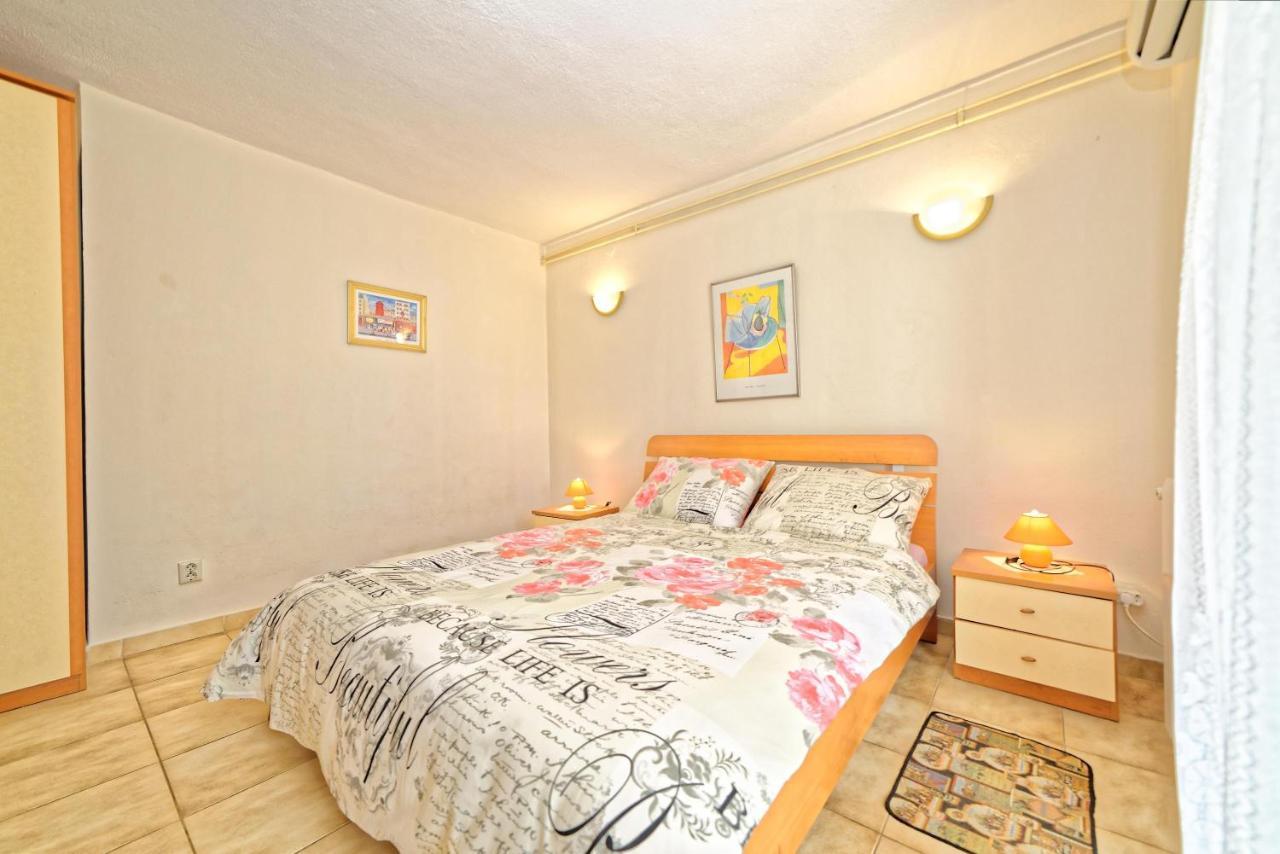 Guest House Jolanda 메덜린 외부 사진